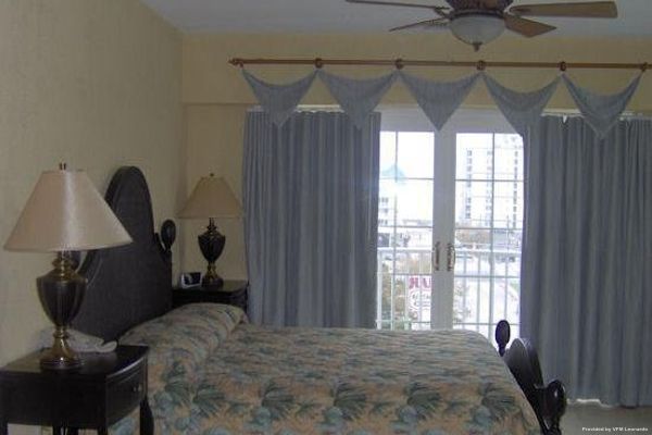 COCONUT MALORIE RESORT (Ocean City)